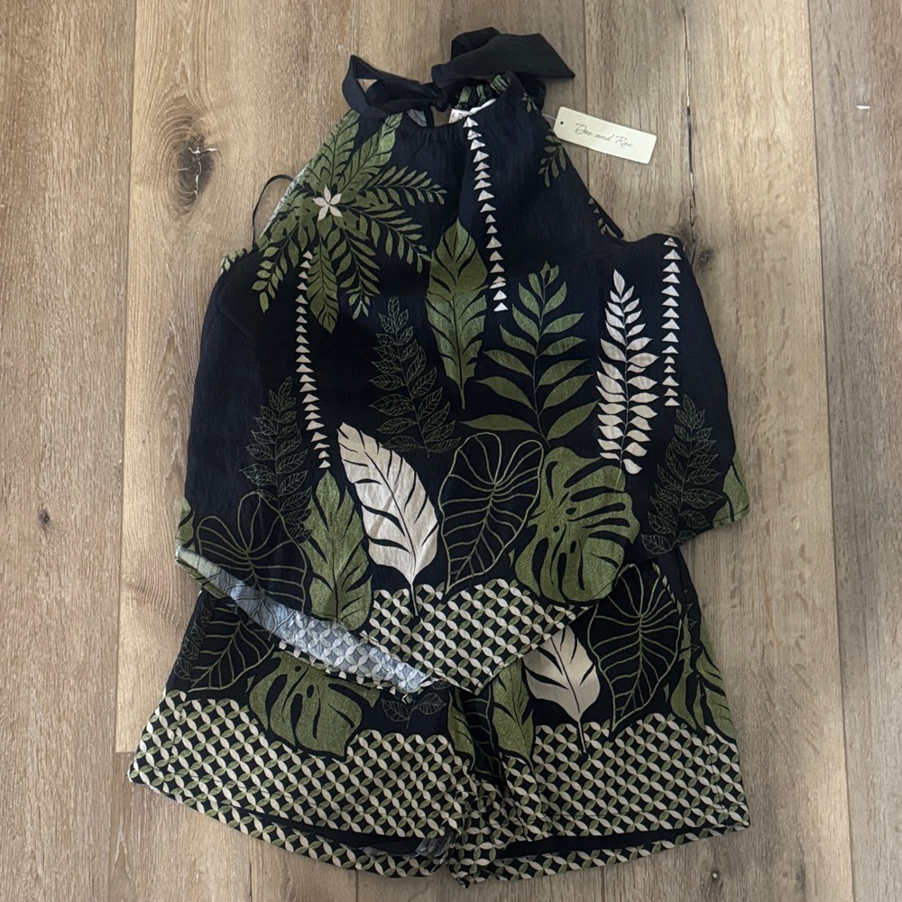 For & Rae Tropical Leaf Print tank & short set